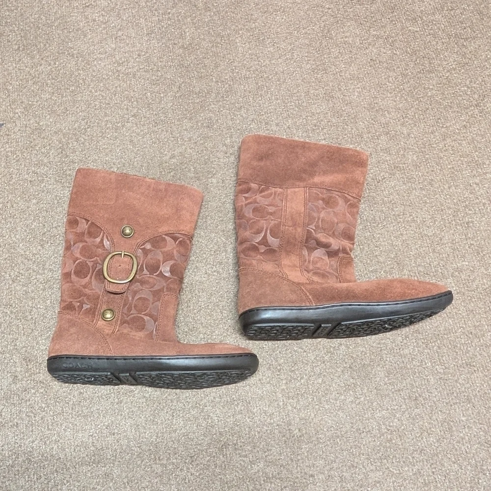 COACH (Size 6B) Meyer Signature Brown Fall/Winter Boots, Old Money, Quiet Luxury